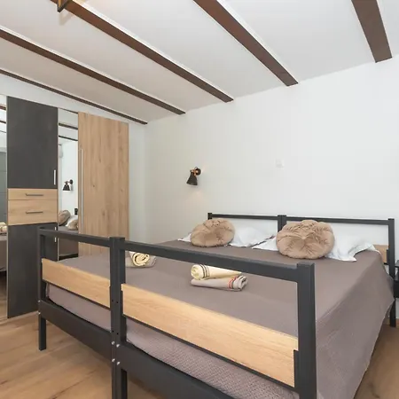 Apartment Franchesco *