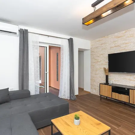 Franchesco * Šibenik